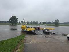 Over de Maas bij Alem