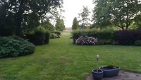 En thuis had Els het gras weer netjes gemaaid