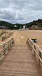 Het pelgrimspad loopt zo het strand op