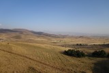 De heuvels op het einde van de namiddag in Armenië.