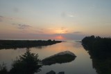 Een zeldzame foto net na zonsopgang op de Kaspische zee.