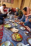 Traditionele maaltijd in Pasargadae.