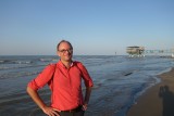 Op het mannenstrand met het piertje.