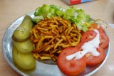 Spaghetti bolognaise met augurken en dressing. Wie vindt het uit ?