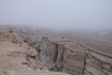 De canyon aan de rand van het plateau van Ustyurt.