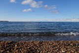 Eerder koud water in het meer Issyk-Kul. Zeker geen zwembeurt vandaag.