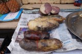 Paardenworst is een kirgizische specialiteit waar je best niet mee lacht.