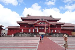 Shuri-jo paleis in een chinees-japans mengsel. De buitenzijde is vooral Chinees.