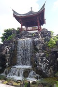De Fukushu-en tuin is een chinese tuin op Okinawa in Naha.