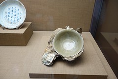 Dit soort gezonken keramieken met "zeeleven" was ooit zeer gewild in China.