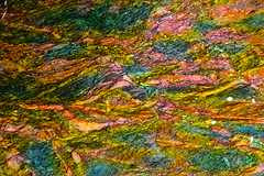 Detail van regenboogjade uit Taiwan.