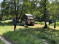Wat krijgen we nou, het broertje van Kiki als buren.