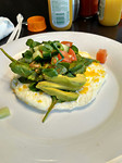 omelet met spinazie avocado tomaat heerlijk en gezond bij ons hotel.