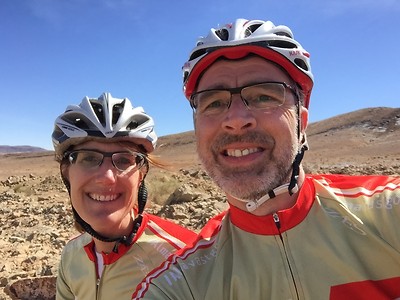 Bart en Annemieke op reis.