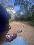 Op de scooter