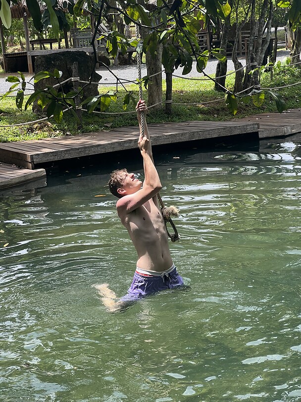 Zwemmen resort Krabi