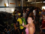 Denk je origineel te zijn met een fietstour, staan er opeens tientallen Hollanders om je heen!