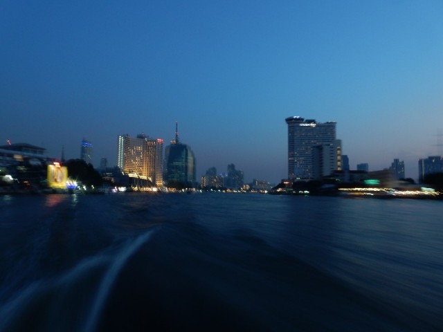 Over de rivier