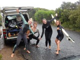 Middag surfen...in de stromende regen...