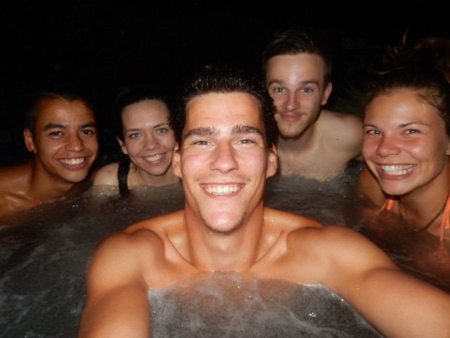 Reunited with Alex, Joel and Caity in the whirlpool!