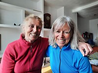 Met zus Jeanne.