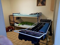 Mijn kamer met de was aan de lijn.