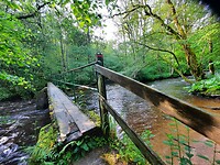 Soms is er een brug, maar niet altijd