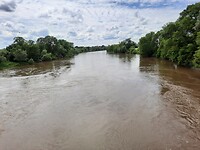 Brede en snelstromende rivier de Loire.