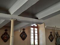 De vogelnestjes in het kerkje.