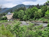 Het chateau net voor de klim begon.
