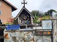 Monument.
