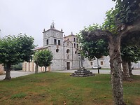 Monasteria onderweg.