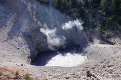 Mud vulcano (mudpot)