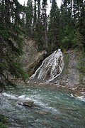 Waterval bij Maligne Canyon