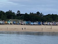 Uitvaart langs strand