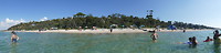 Uitzicht vanuit zee op strand McCrae