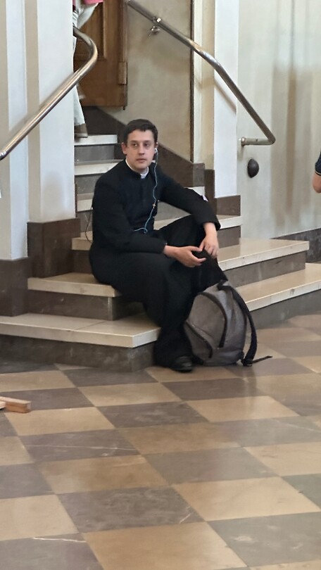 Priester, die moe is