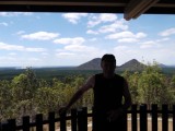 Harrie voor de Glass House Mountains