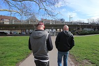 24.   Broertjes