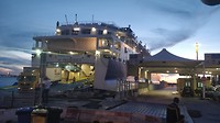 En ook wij moesten achteruit de ferrie op