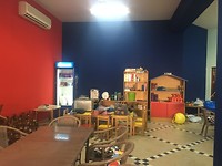 Kids Club in wording...