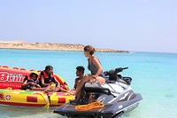 Tubing achter de jetski