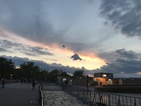 Rijksdaggebouw bij zonsondergang