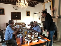 Ontbijt op de pastorie van Liesle