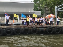 Wachten op de taxiboot.