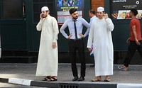 Wie van de drie?
