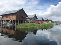 Waterdorp op palen