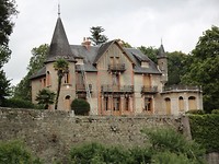 Chateau de la Roche-Guillaume in Landevieille