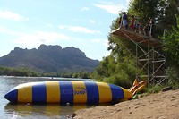 Feest op het springkussen
