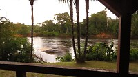 Zicht vanuit ons hutje in Jungle Resort Pingpé